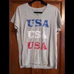 SONOMA • large gray v-neck t shirt